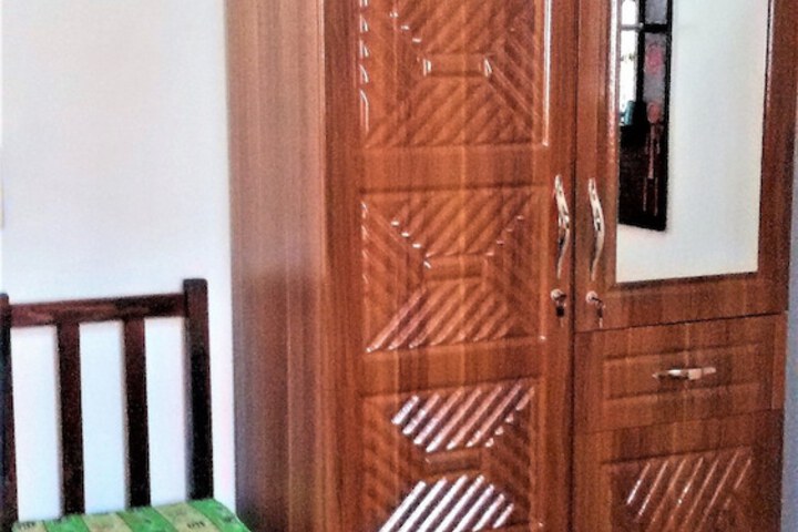 Room 25 of 42