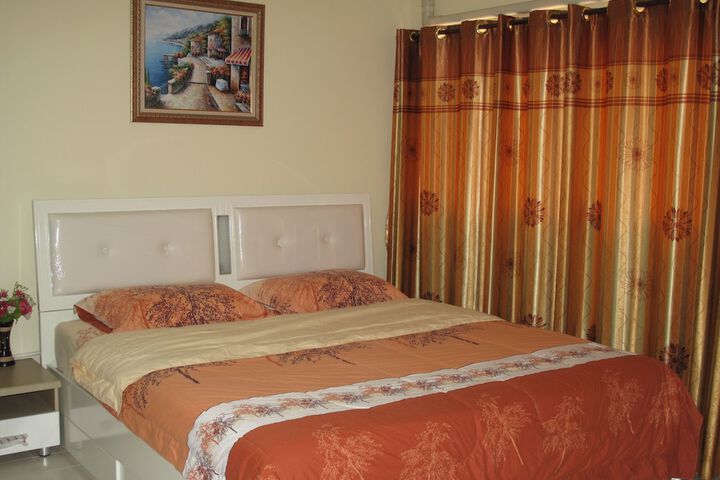 Room 13 of 44