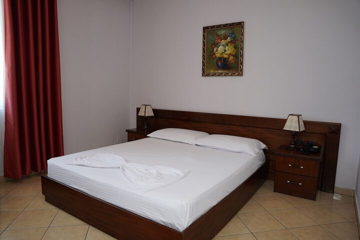 Room 3 of 22