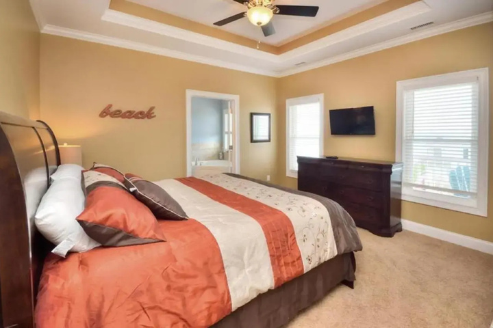 Room 5 of 19