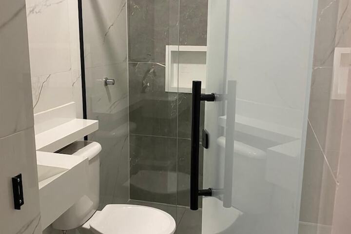 Room 9 of 19
