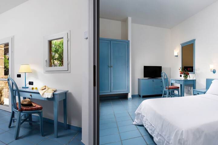 Room 5 of 31