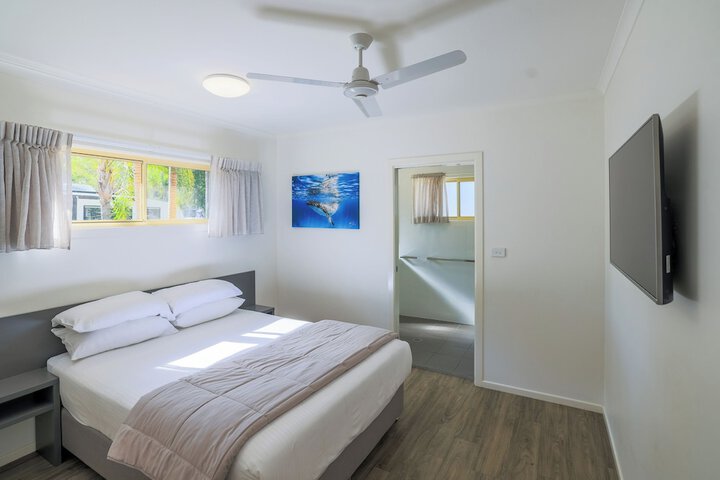 Room 9 of 109