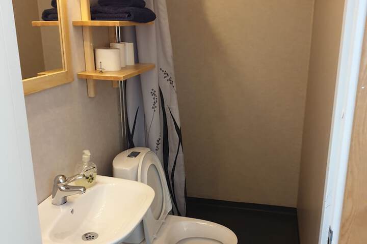 Room 18 of 29