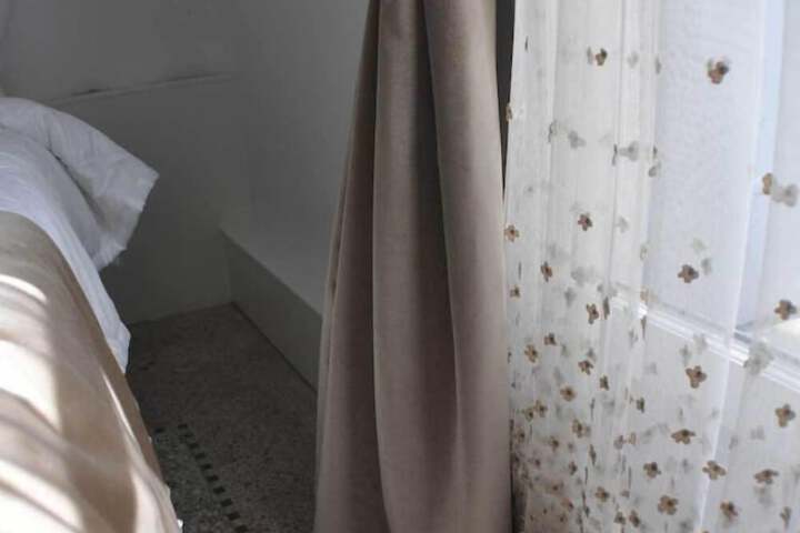 Room 7 of 25