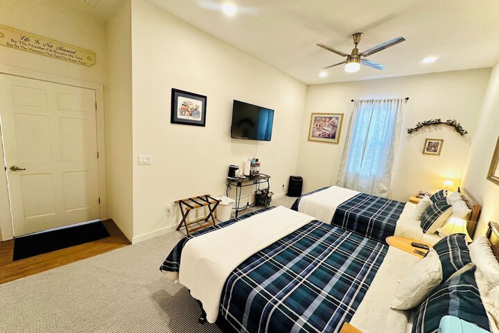 Room 13 of 26