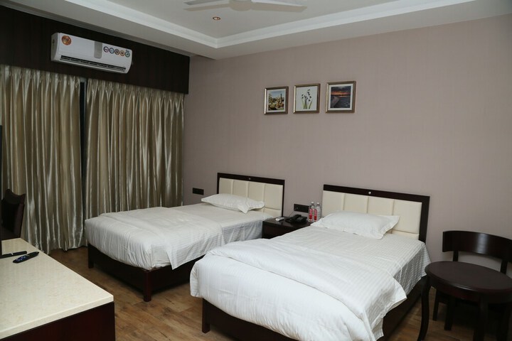 Room 7 of 17