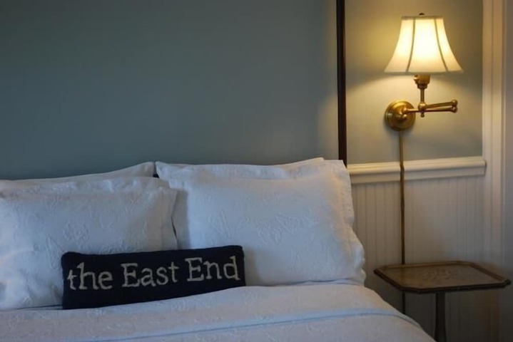 Room 8 of 49