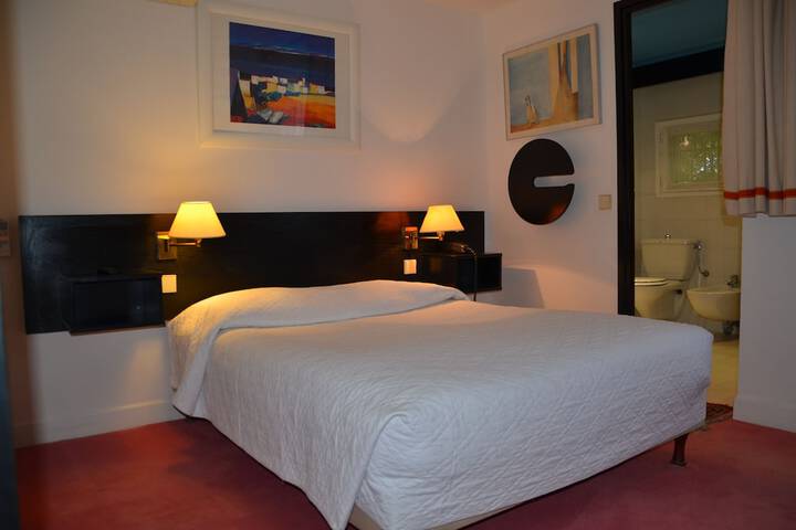 Room 6 of 62