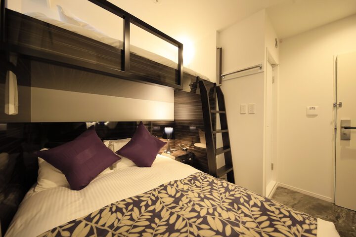Room 26 of 125