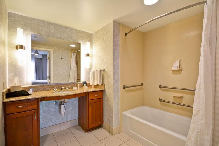 1 King Bed 1 Bedroom Suite (14 of 37)