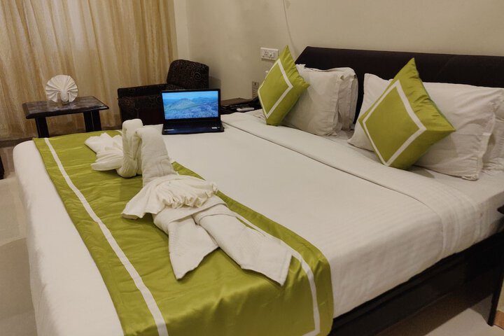 Room 37 of 103