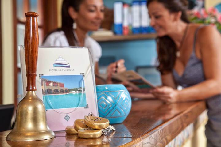 Concierge desk