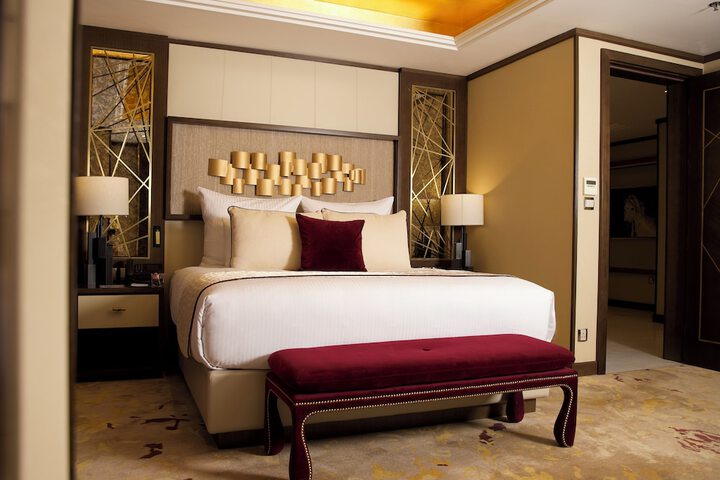 Room 29 of 82