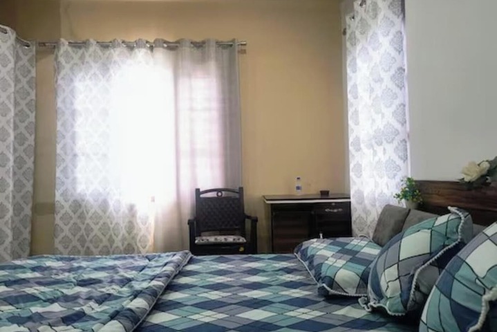 Room 3 of 11