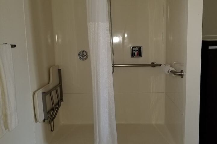 Room 18 of 24