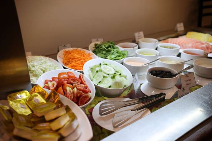 Dining 72 of 90