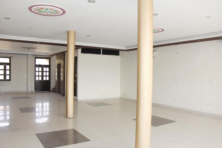 Capital O 14598 Hotel Paras palace