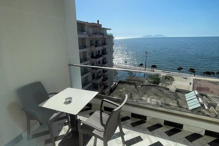 Terrace/Patio 183 of 191
