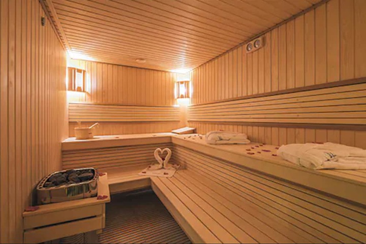 Spa 20 of 33