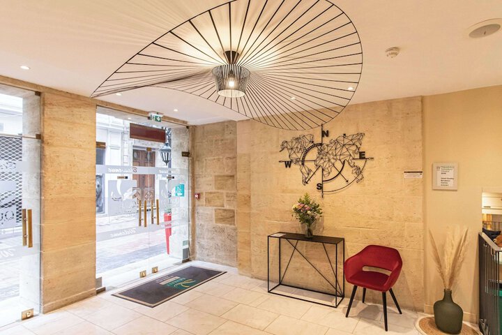 Guest Lobby