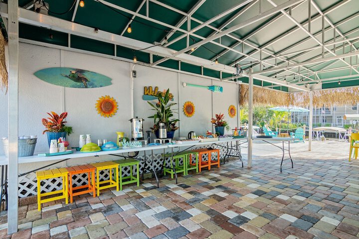 Breakfast/Coffee Service 69 of 77