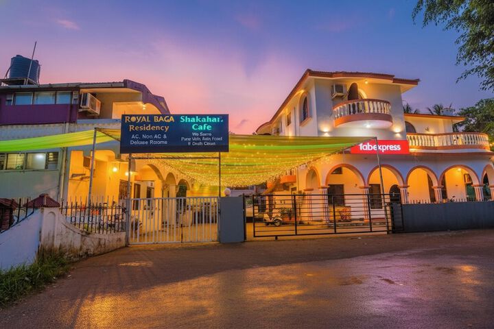 FabHotel Royal Baga Residency