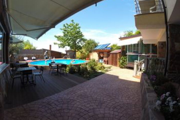 Pool 148 of 176
