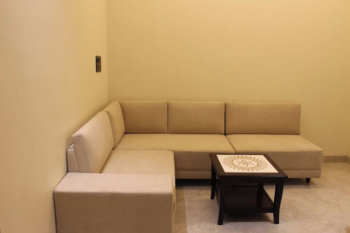 Room 31 of 77