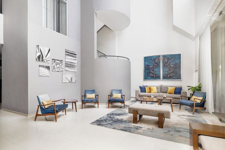 Guest Lobby