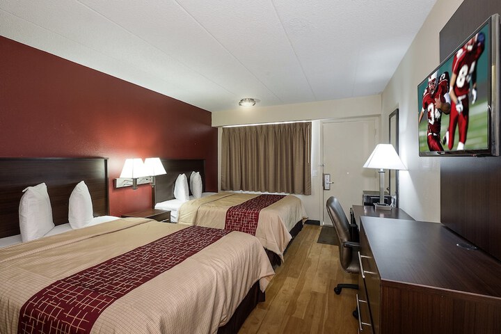 Deluxe 2 Double Beds Accessible (4 of 9)