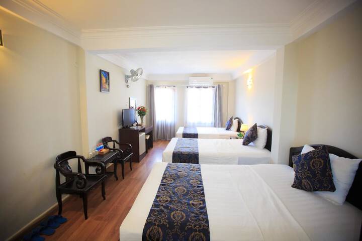 Room 16 of 27