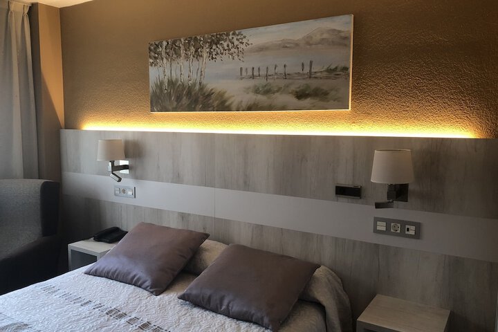 Room 16 of 34