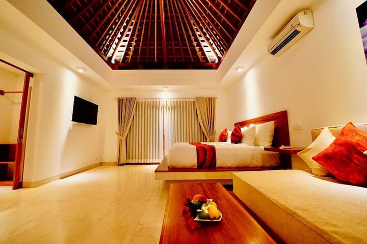 Room 10 of 47