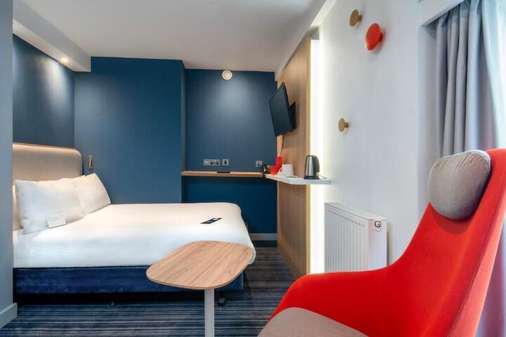 Room 15 of 55