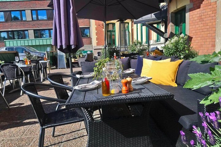 Terrace/Patio 27 of 29
