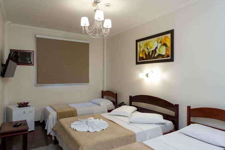 Room 7 of 44