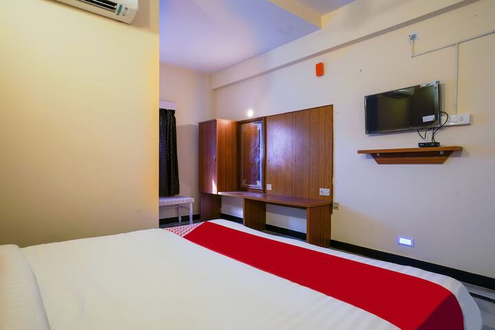 Room 13 of 36