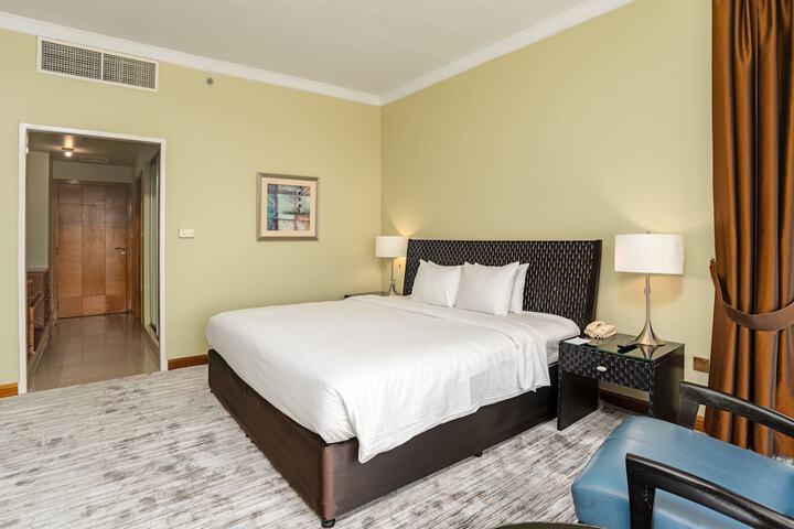 Room 17 of 30