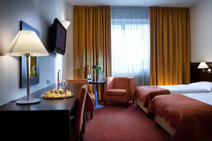 Room 21 of 56