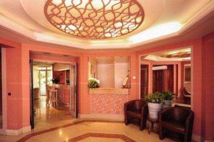 Hotel Interior 18 of 31