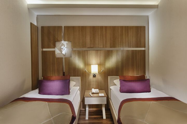 Room 58 of 72