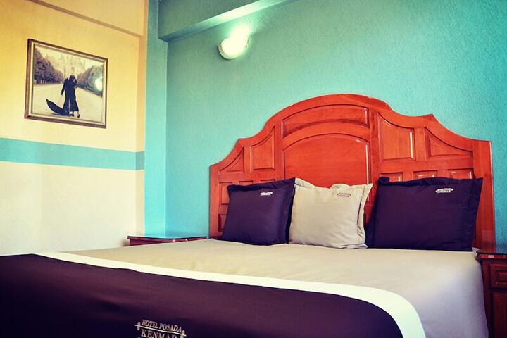 Room 2 of 10