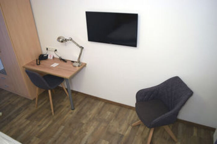 Room 92 of 136