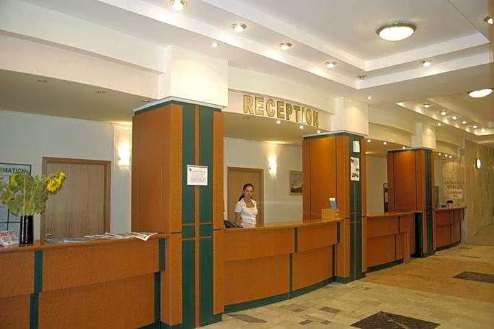 Hotel Entry