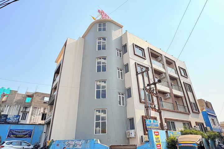 Hotel 70 of 72