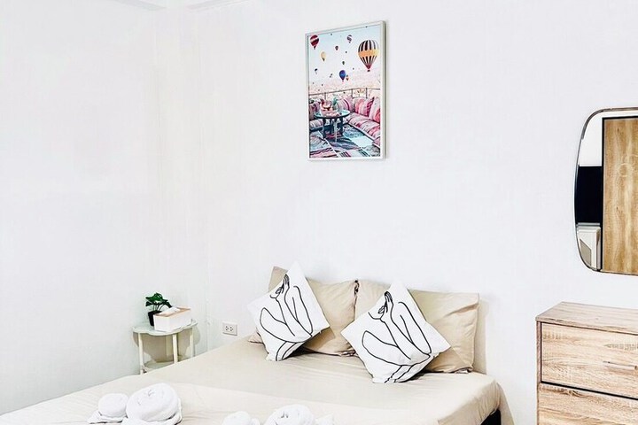 Room 10 of 38