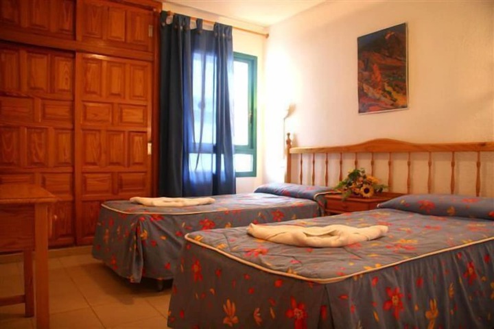 Room 4 of 20