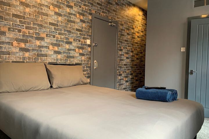 Room 19 of 39