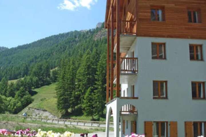 Hotel 11 of 30